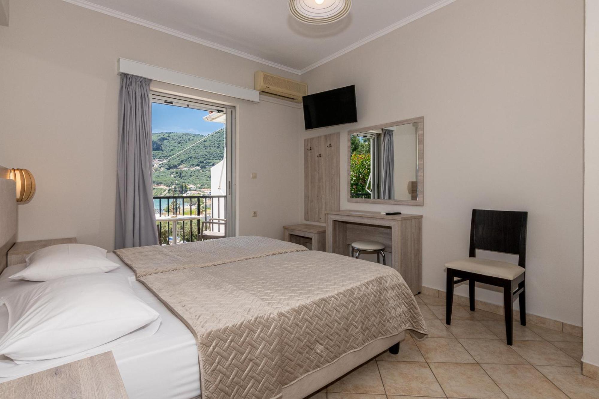 Villa Regina Keri Luaran gambar